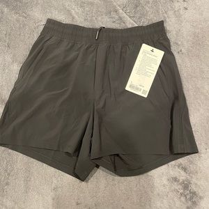Lululemon Pacebreaker Shorts LL